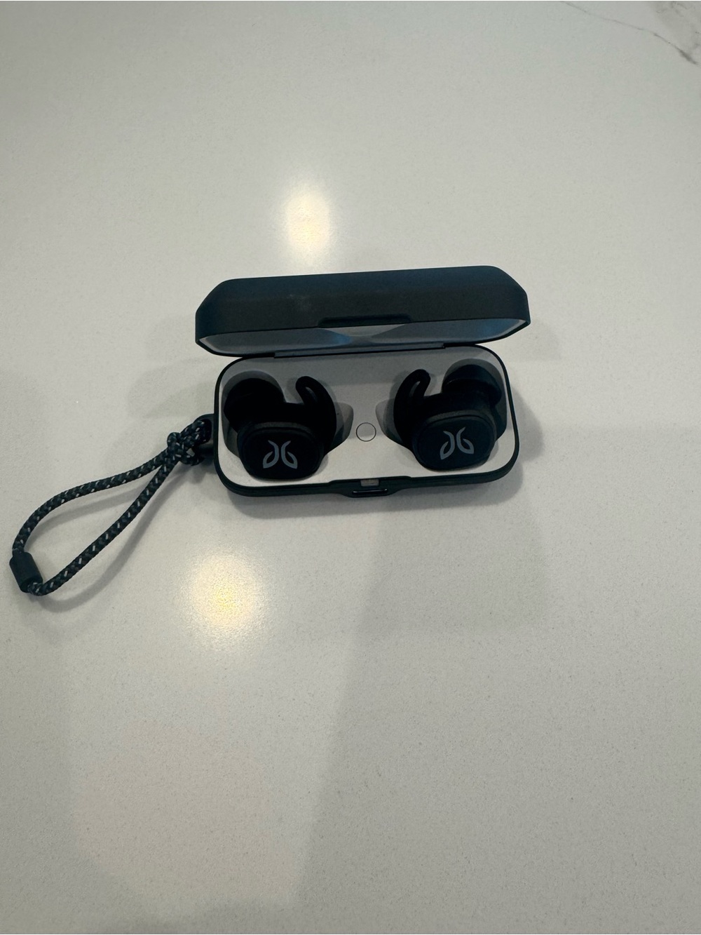 SoulCycle x Jaybird Vista True Wireless Sport Headphones - Picture 5 of 9
